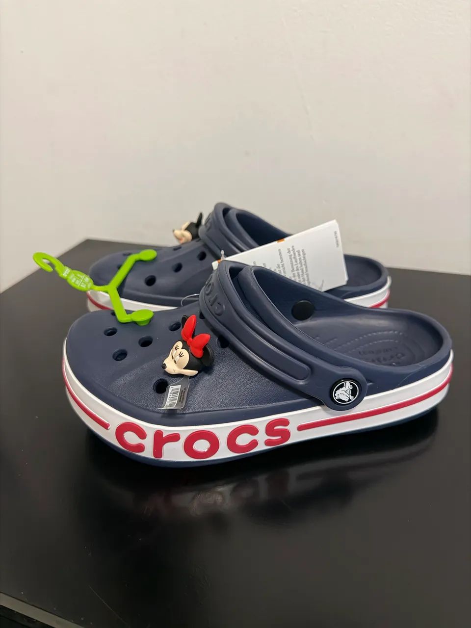Crocs original tamanho 35  - Foto 2