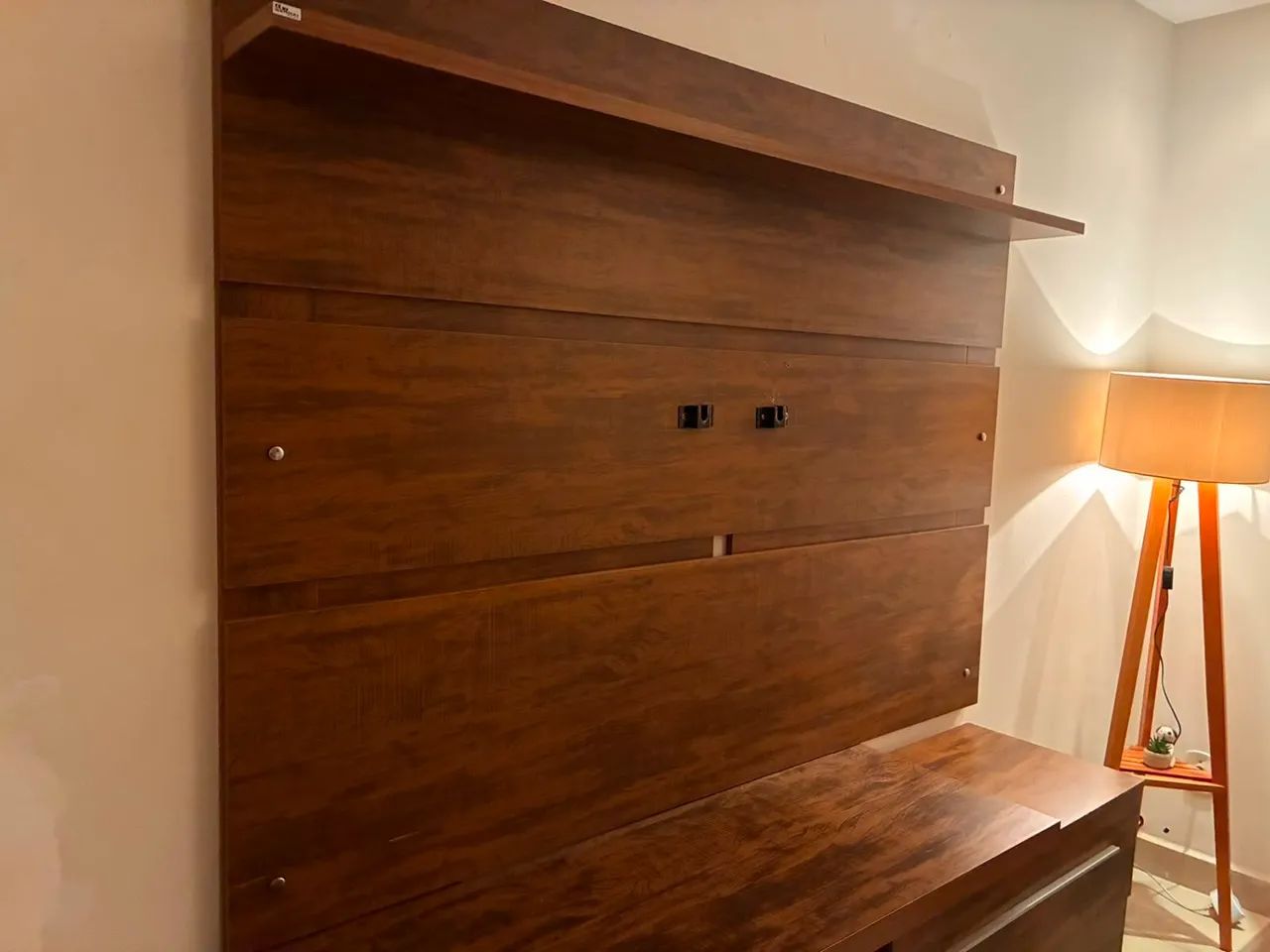 Rack e painel amadeirado  - Foto 4