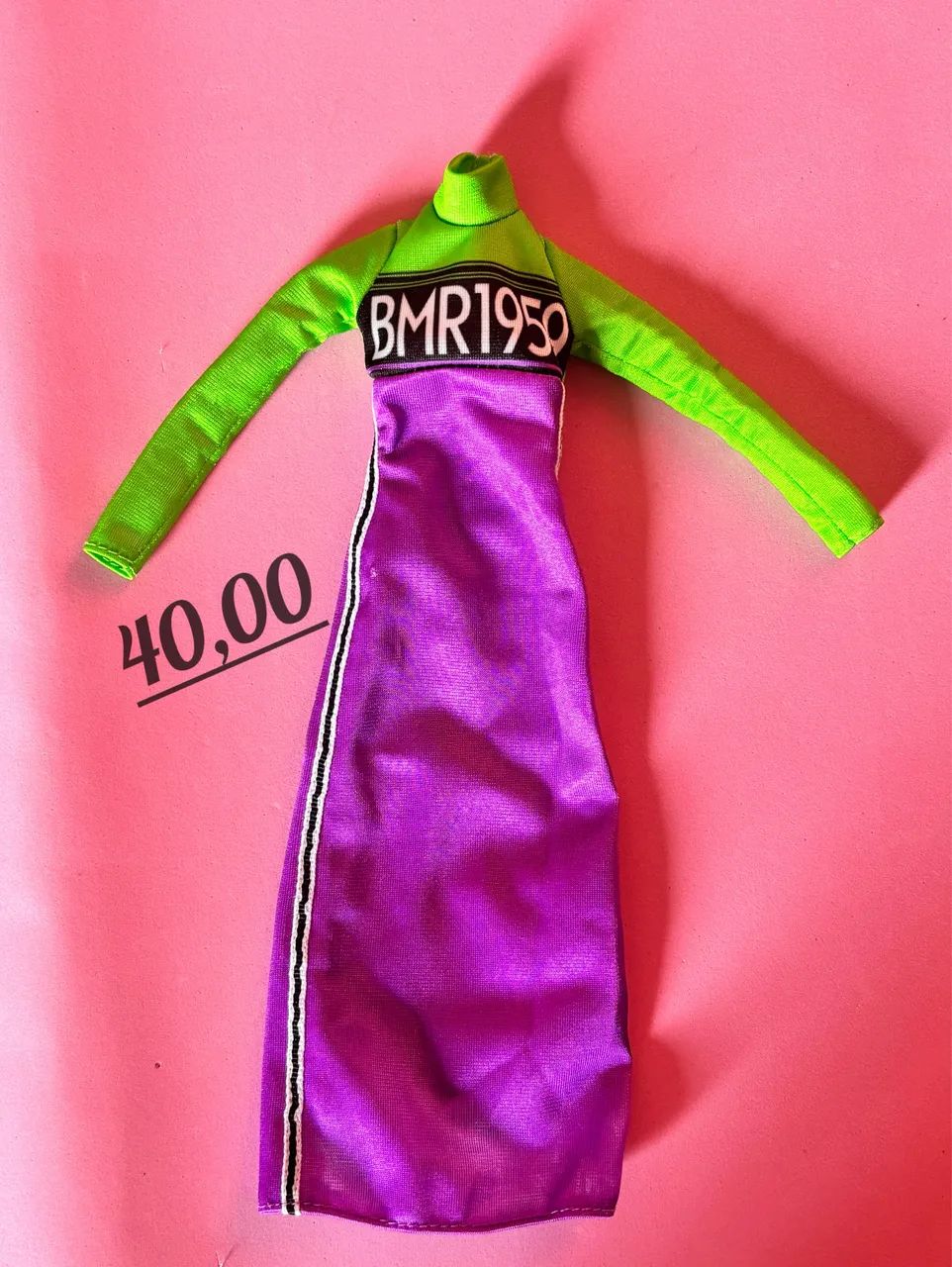 Para Barbie e miniaturas