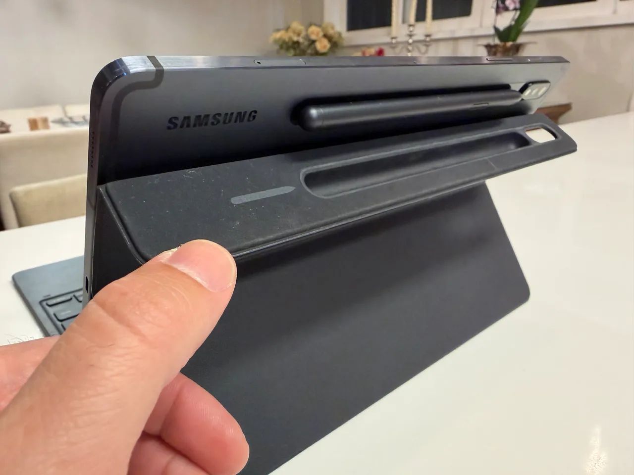 Vendo Tablet Samsung Tab S7 com capa teclado e Caixa - Foto 3