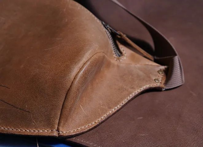 bolsa pochete couro legitimo crazy horse - Foto 5