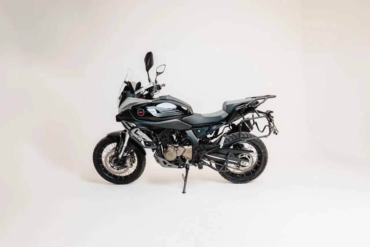 SBM SRT 600 PRETA 2026 0KM  - Foto 2