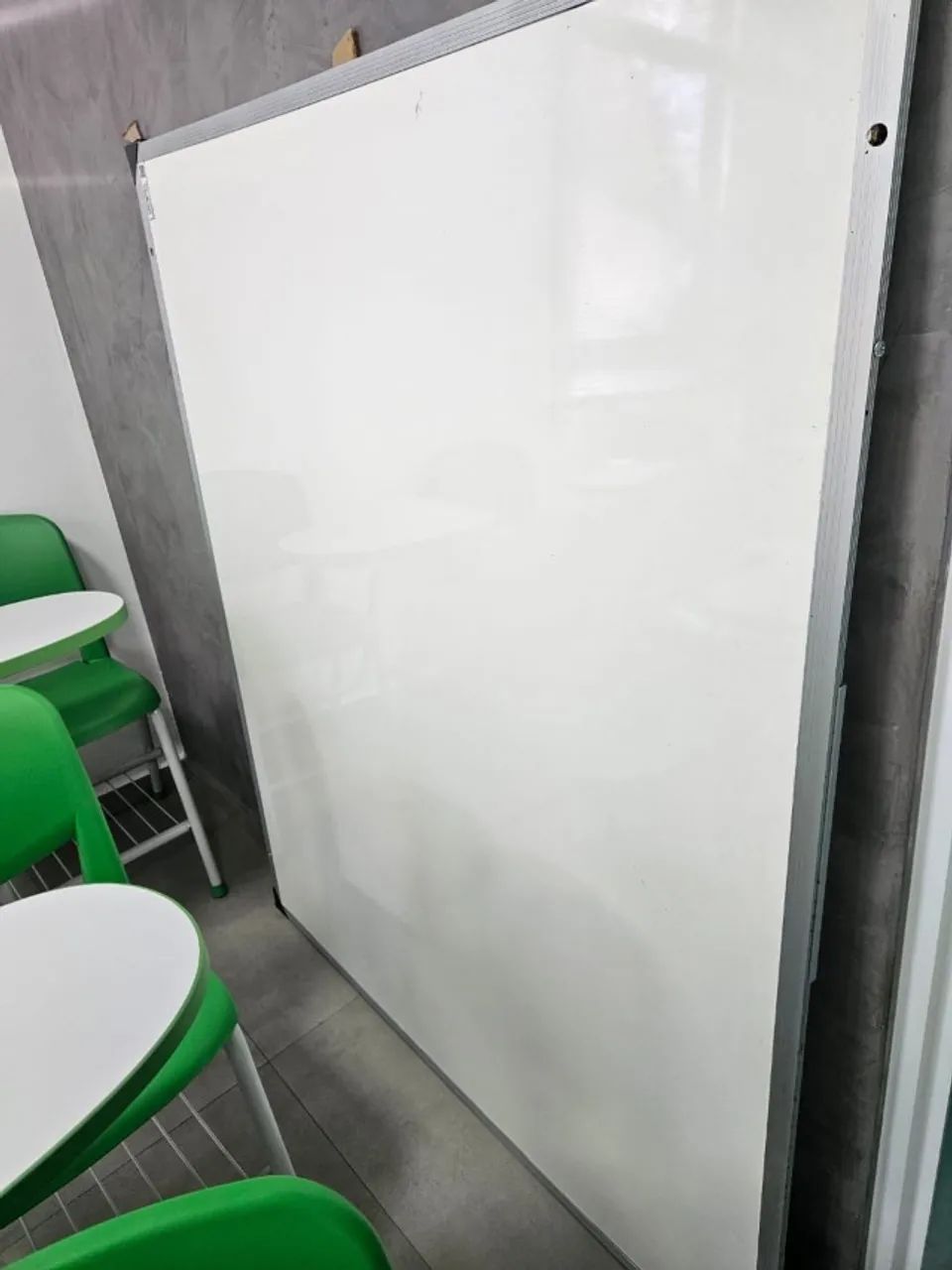Lousa/Quadro Branco - 1,50 x 1,20 m - Imperdível