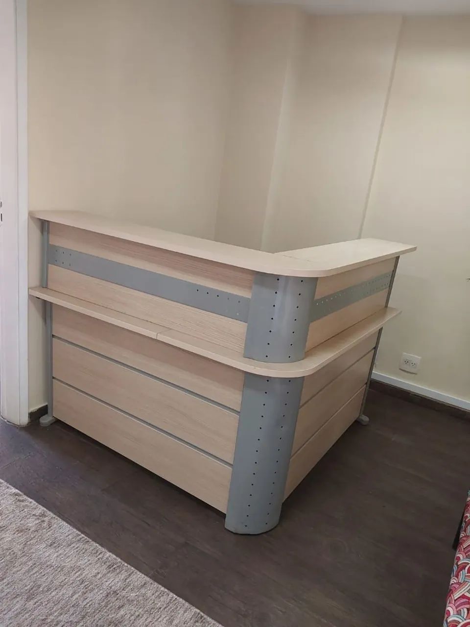 Alugo sala independente em escritório comecial na cobertura  - Foto 2