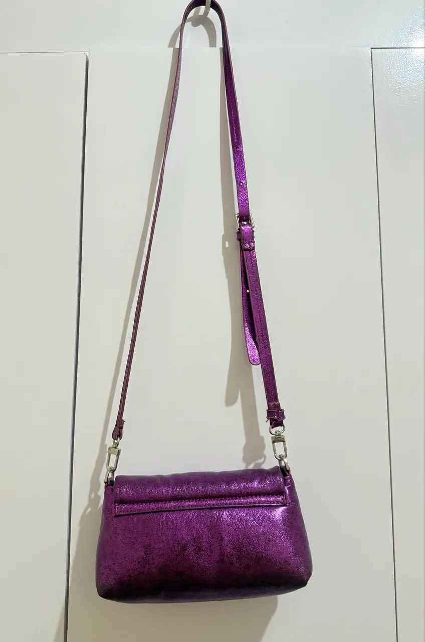 Bolsa Zara metalizada / metálica roxa  - Foto 3