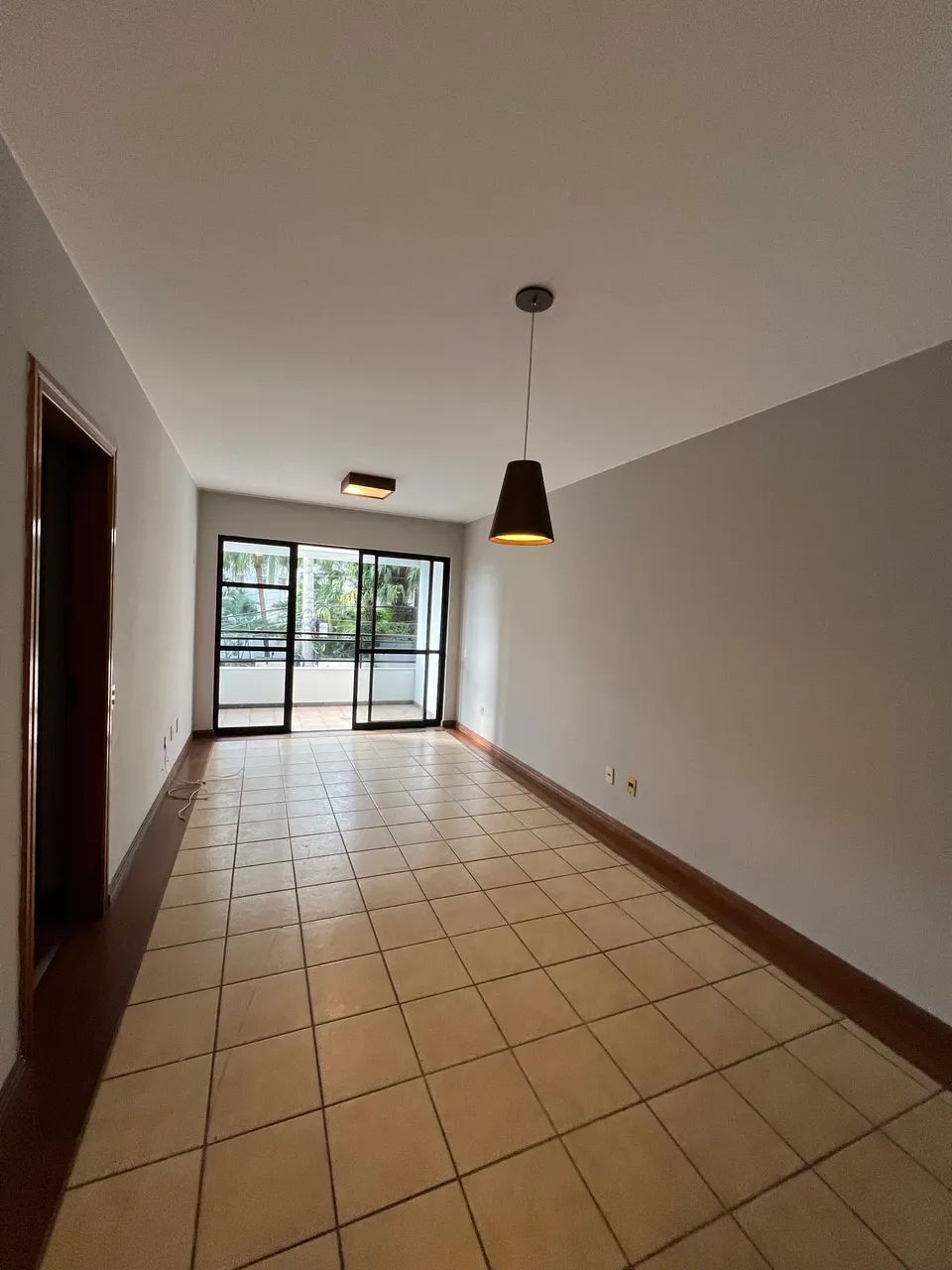 Apartamento 2 Dormitórios, Suíte, ,Sacada.Próximo ao Shopping Beiramar!!!!  - Foto 2