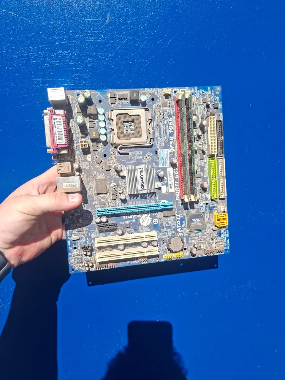 Placa mae + 2 memória RAM ddr2 de 1gb cada - Foto 2