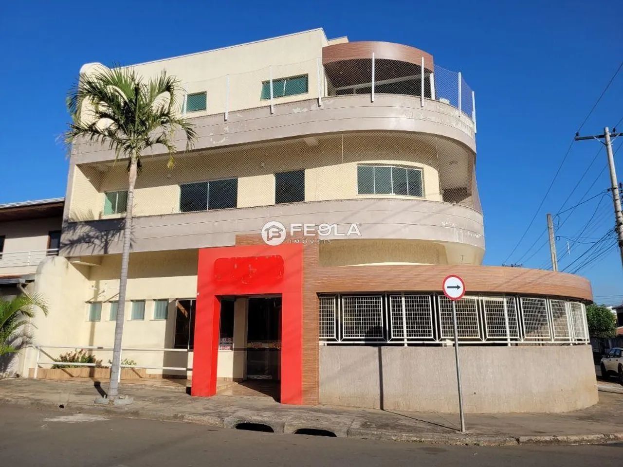 Casa à venda em Santa Bárbara D'Oeste, Vila Mollon IV, com 3 quartos, com 418.57 m² - Foto 2