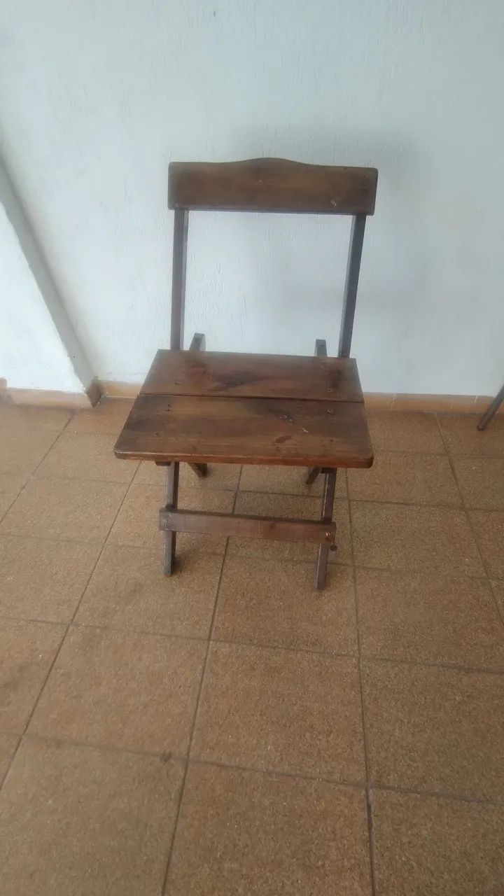 Cadeira dobrável de bar