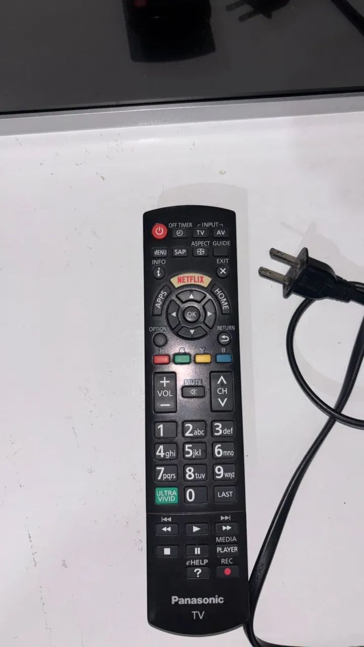Panasonic 42-inch TV + Chromecast 3444716967905218561