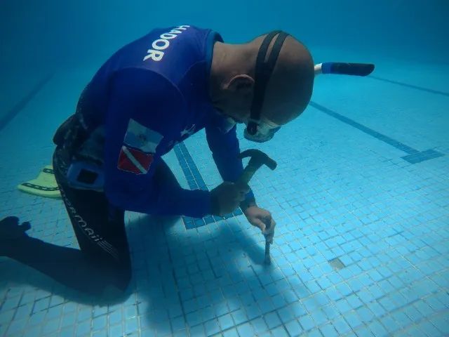REPARO DE PISCINAS SEM ESVAZIAR