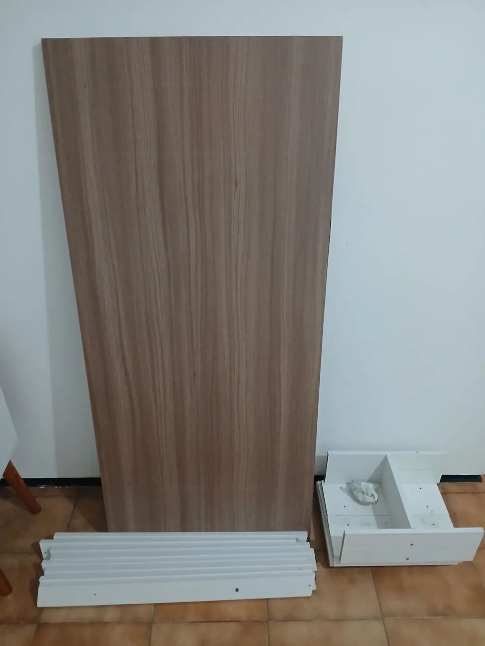 Vendo Escrivaninha Cavalete - Semi nova, impecável  - Foto 2