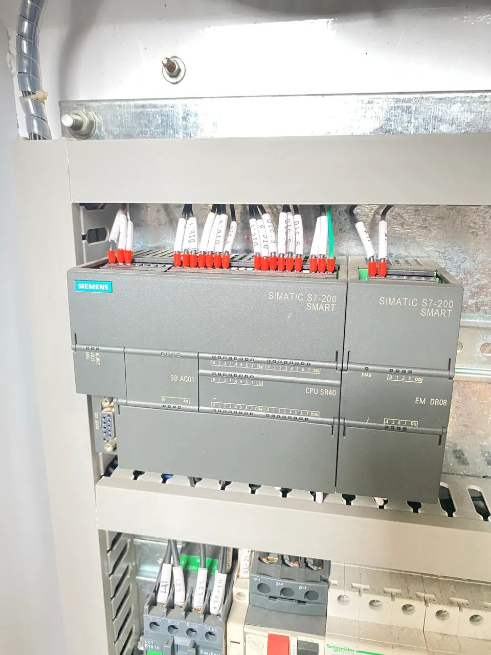 KIT SIEMENS S7-200 SMART + IHM SMART 700  IE - COM PROGRAMA PARA DOBRADEIRA 