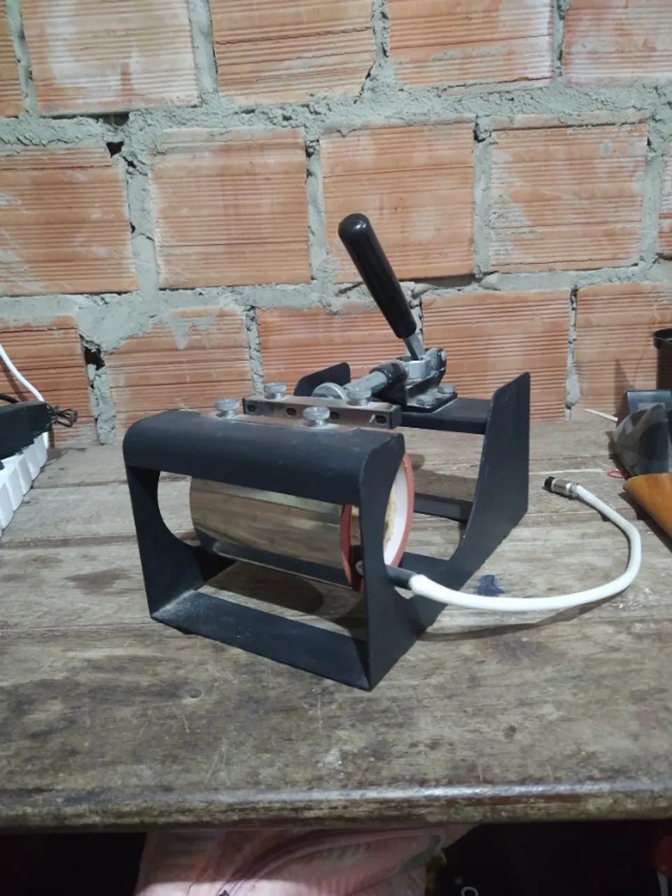Prensa Térmica Plana + Prensa para Canecas - Foto 2