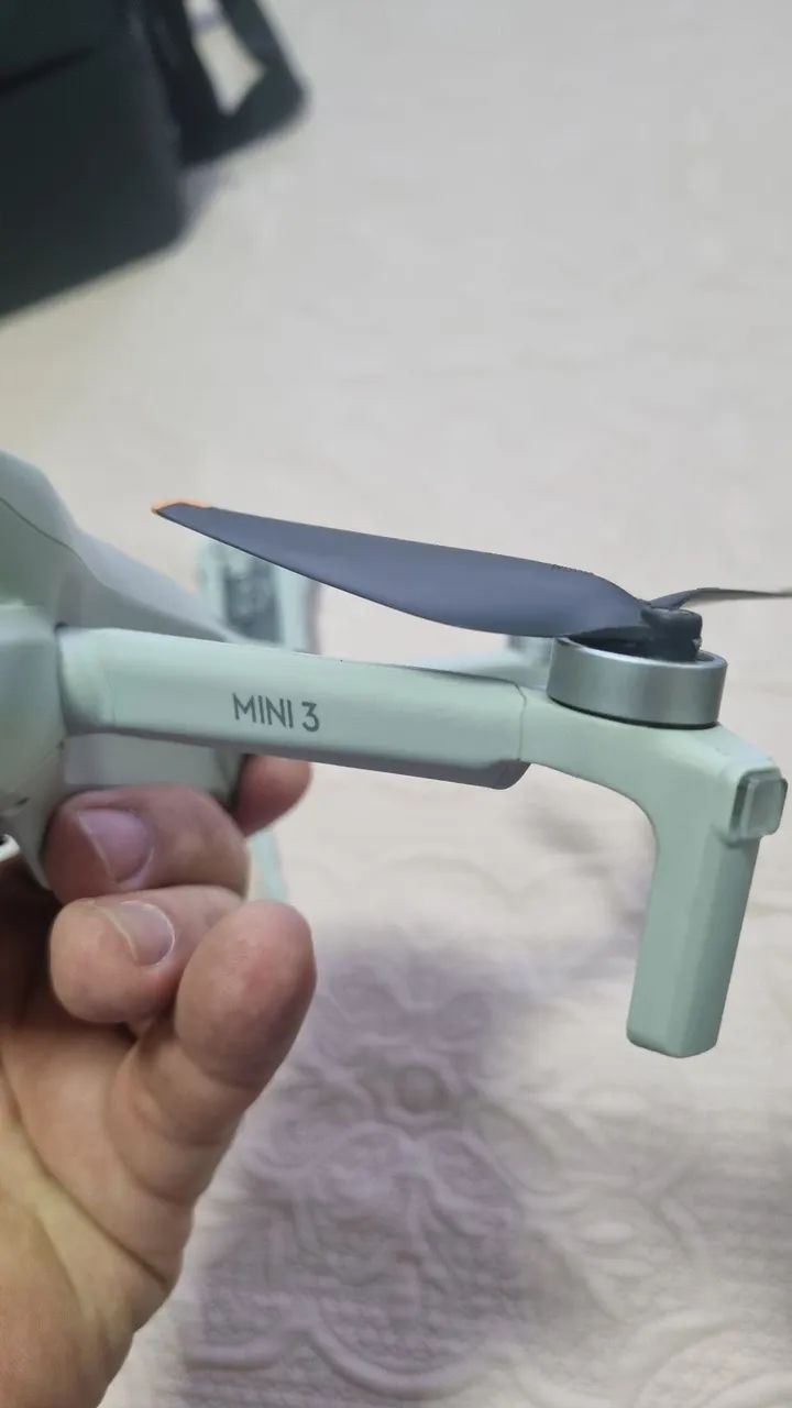 Mini 3 controle com tela praticamente zero, ja homologado e anac - Foto 5