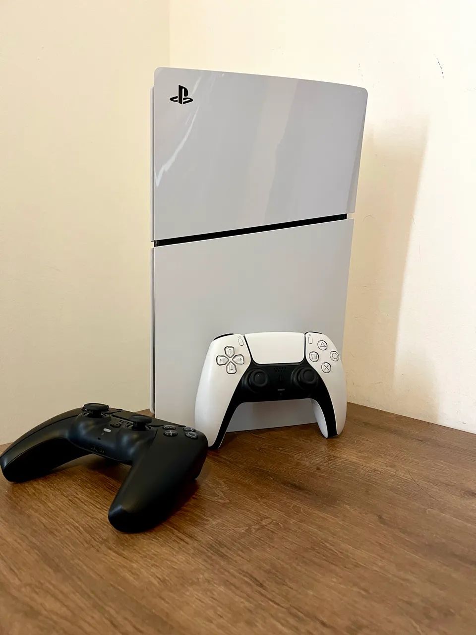 Ps5 com 2 controles 