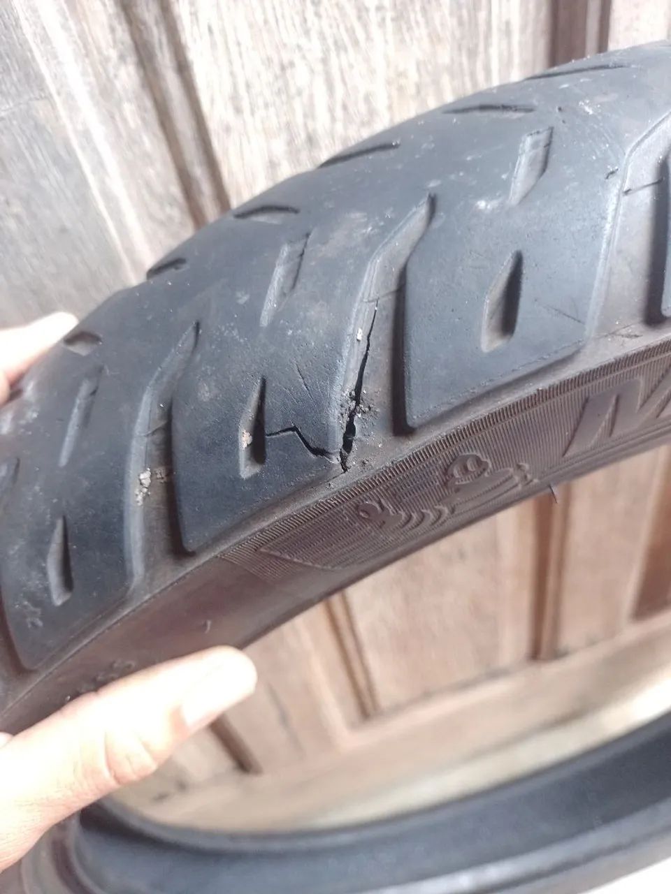 PNEU MICHELIN 90/90-18 BARATO - R$100 - ENTREGO EM TERESINA - Foto 5