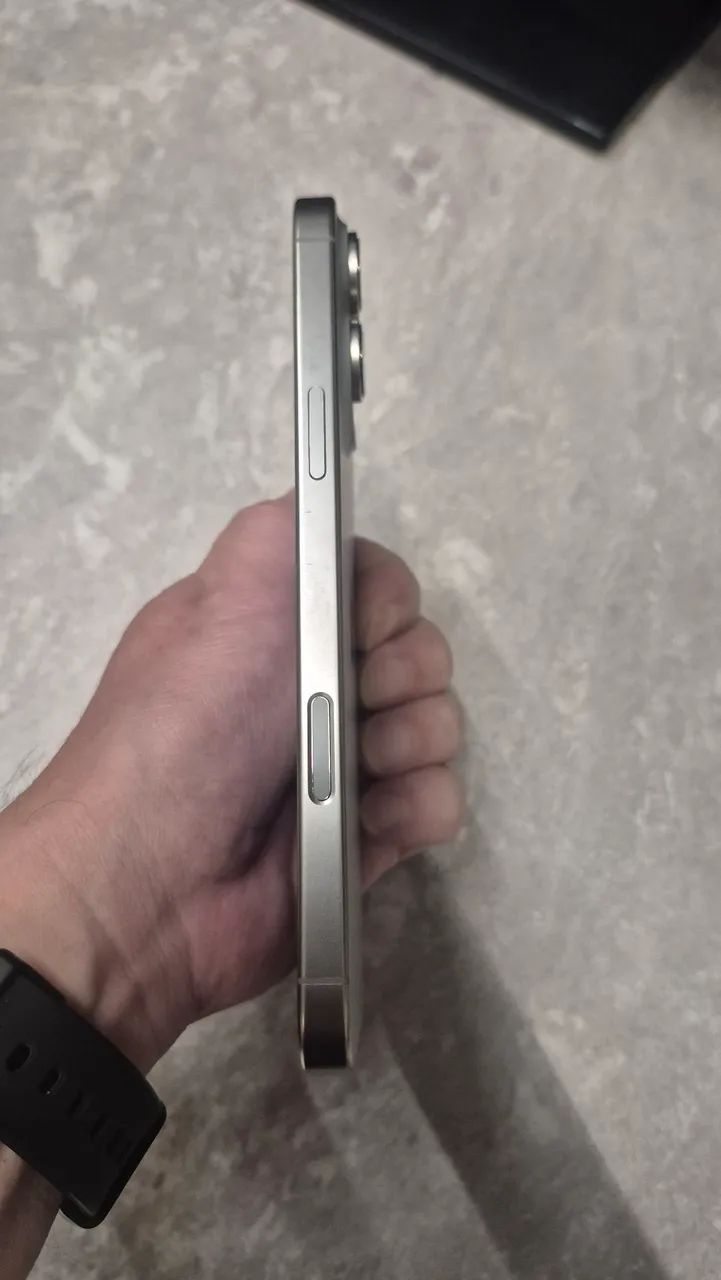iPhone 16 Pro Max 256GB Natural Titanium  - Foto 3