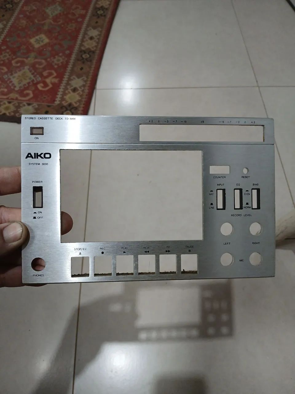 Painel frontal tape deck Aiko td 3000