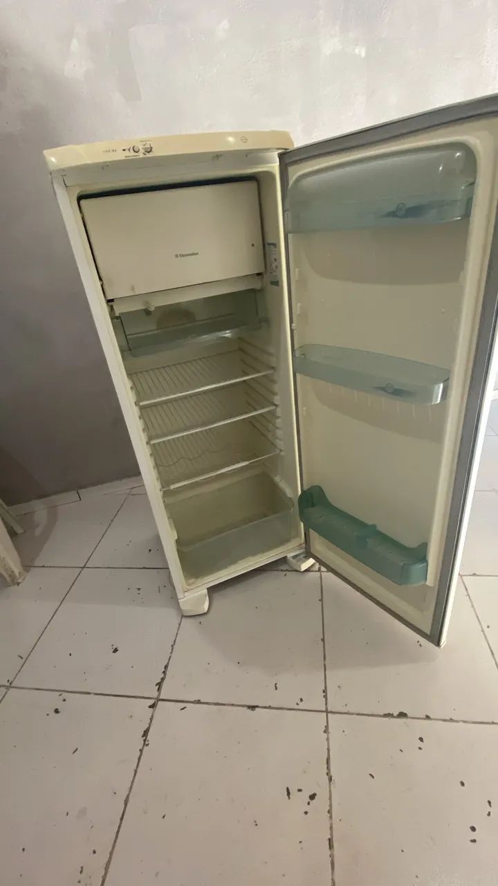 Geladeira Eletrolux  - Foto 2
