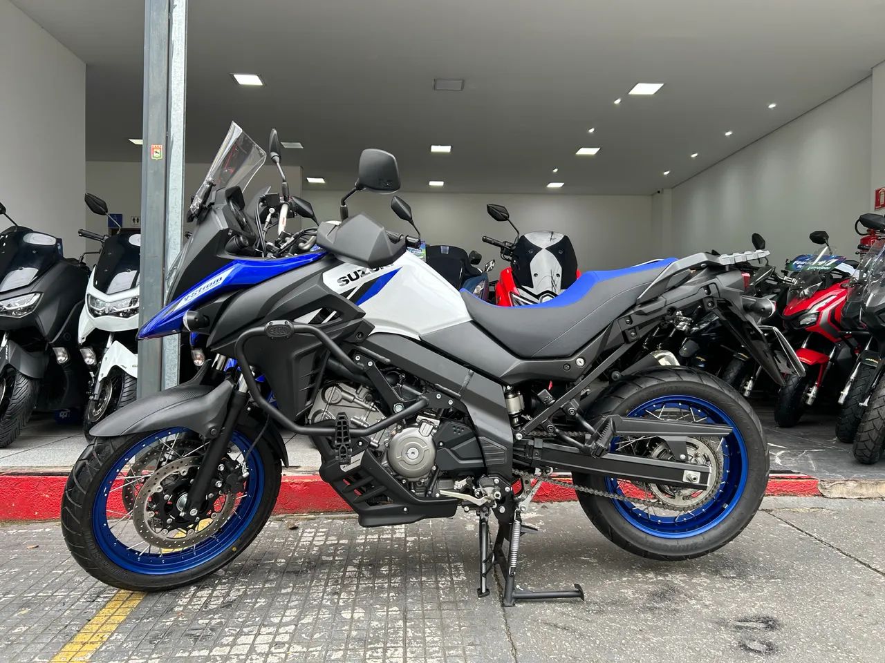 Suzuki V-Strom 650 Xt Ano 2027 Já Documentada - Foto 3
