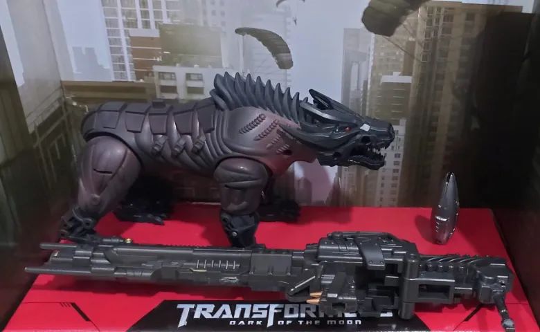 Transformers Lockdown BSL-01 com 03 Hounds - Foto 3