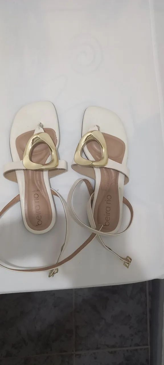 Vendo esse par de Sandalias  - Foto 5
