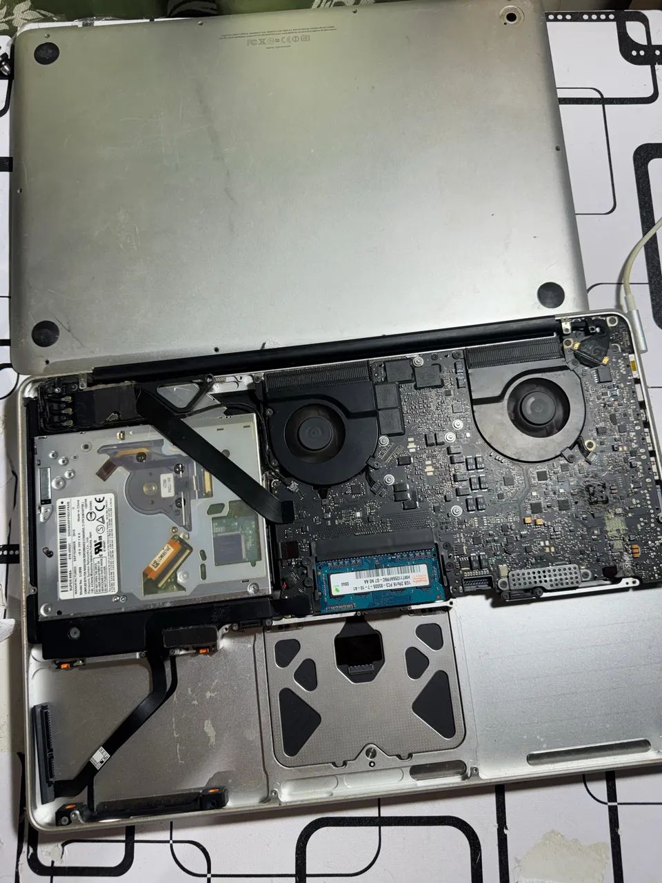 MacBook Pro 2011 15 pol | RETIRADA DE PEÇAS  - Foto 4