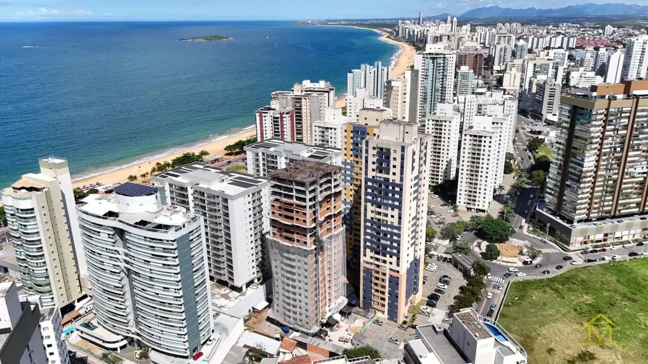 Apartamento com Vista para o Mar em Itapuã: 3 Quartos com Suíte com 80 m²