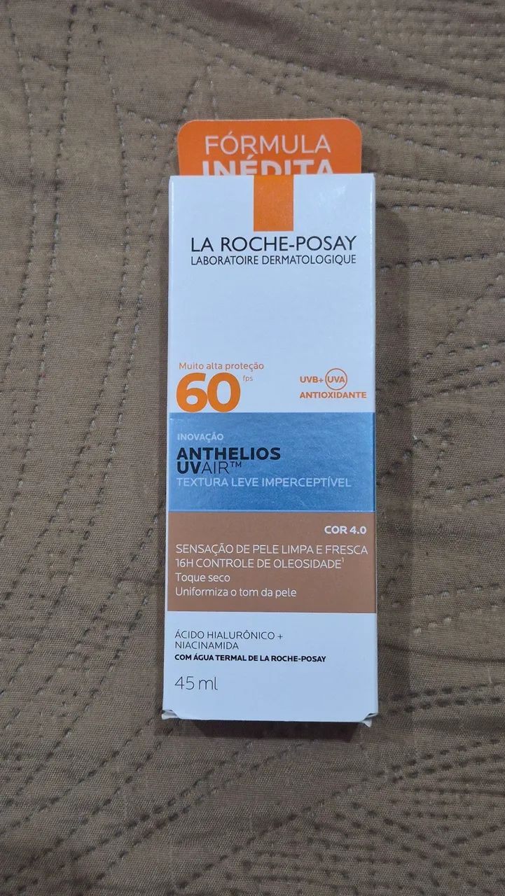 Protetor solar La-Roche e Vichy