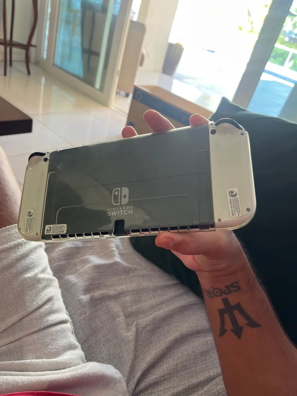 VENDO SWITCH OLED DESBLOQUEADO  - Foto 2