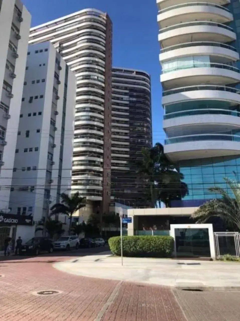 Alugo apartamento mobiliado com três dormitórios - Foto 4