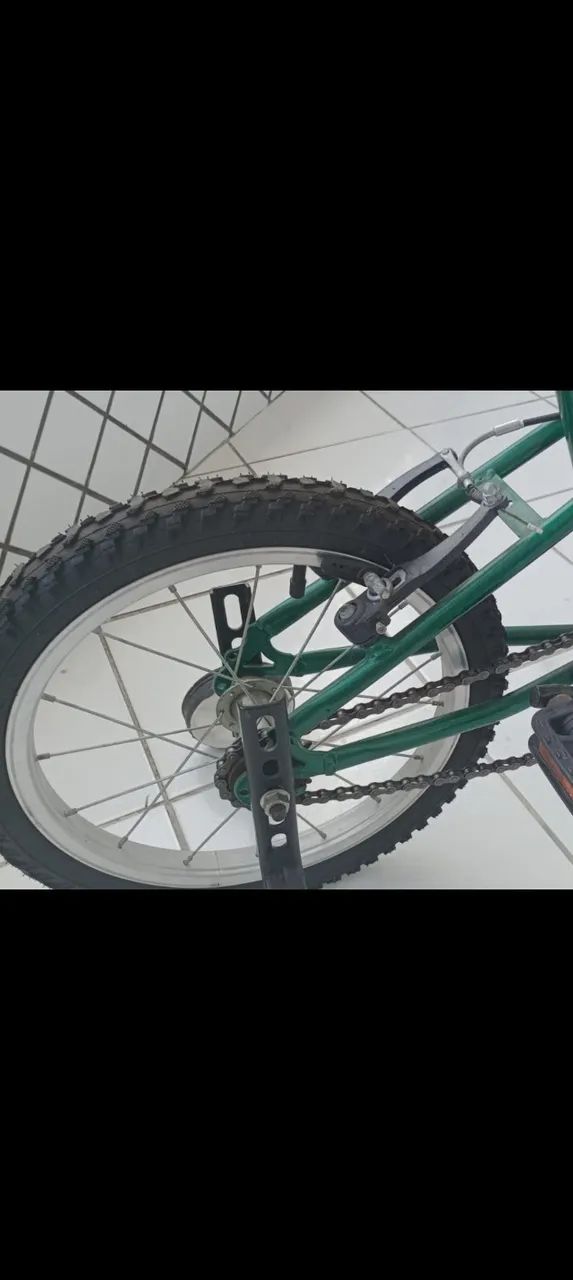 Bicicleta infantil menino com rodinhas  - Foto 3
