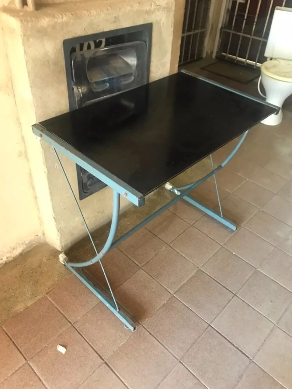 Mesa para computador e  escritório