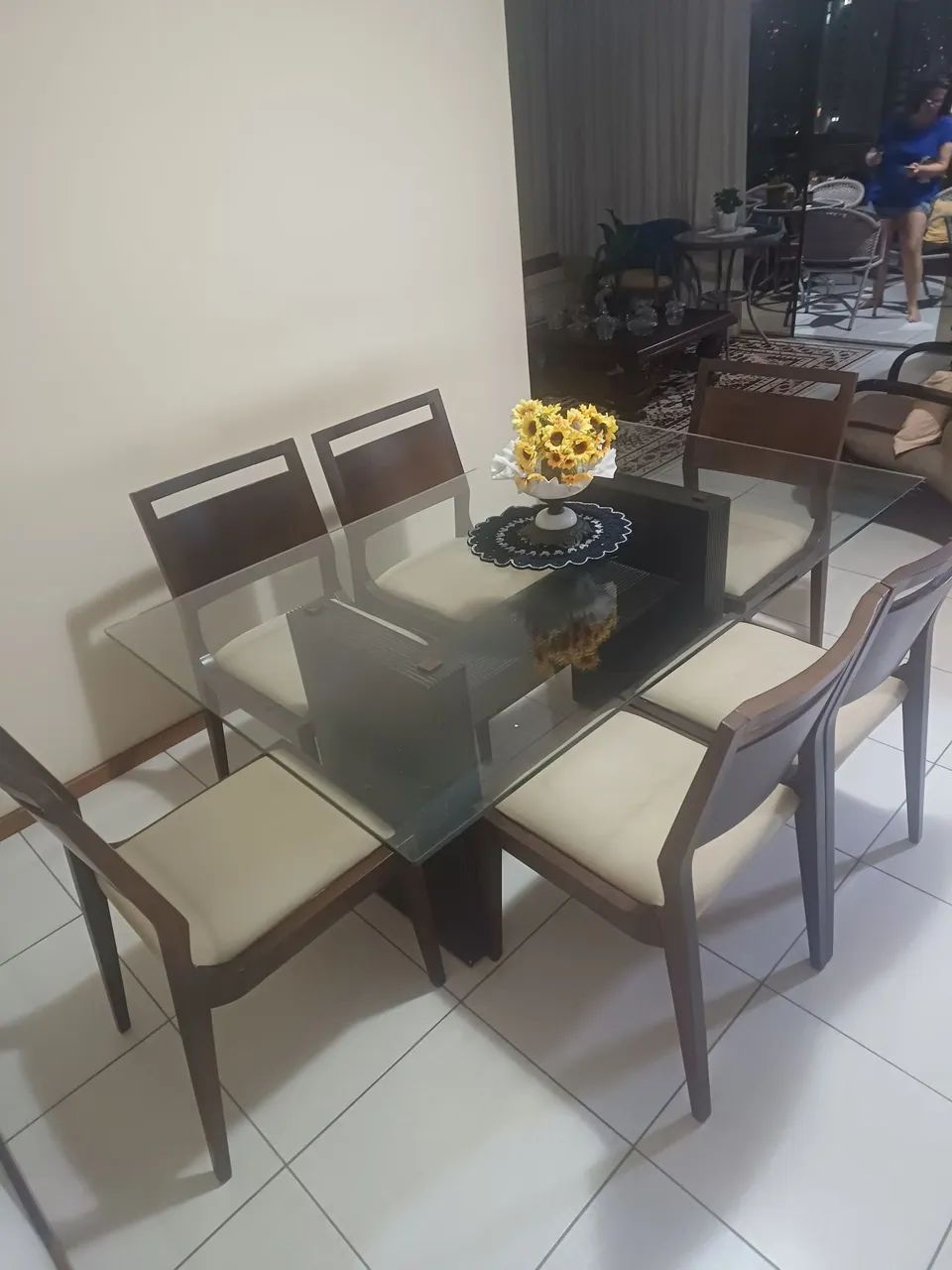 Conjunto Mesa e cadeiras - Foto 2