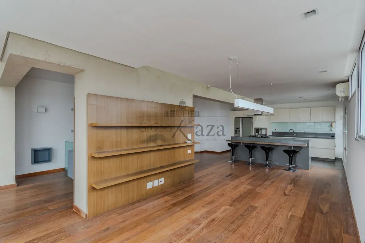 Apartamento - Itaim Bibi - 3 Dormitórios - 260m²