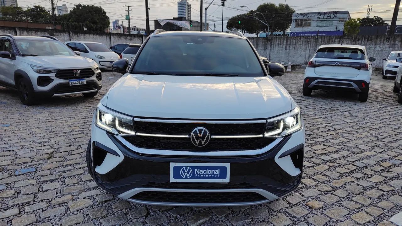 Volkswagen Taos 2025