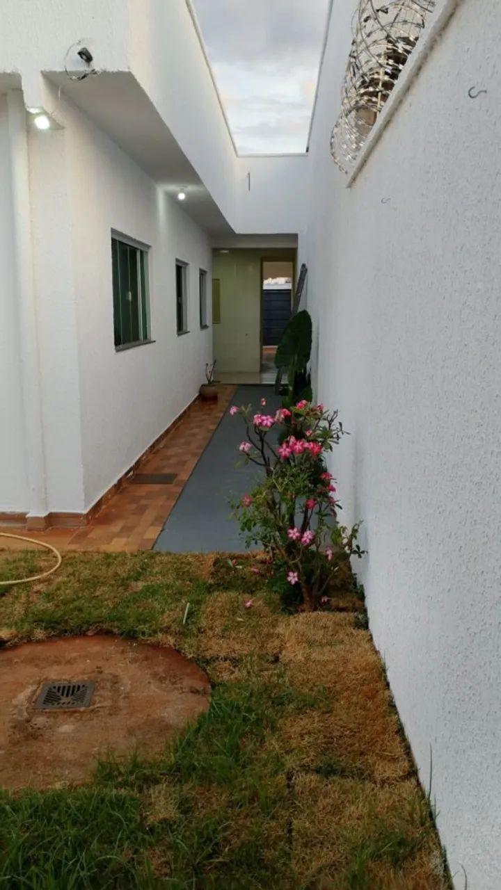 Casa de 3 qtos e 3 banheiros 385 mil - Foto 2