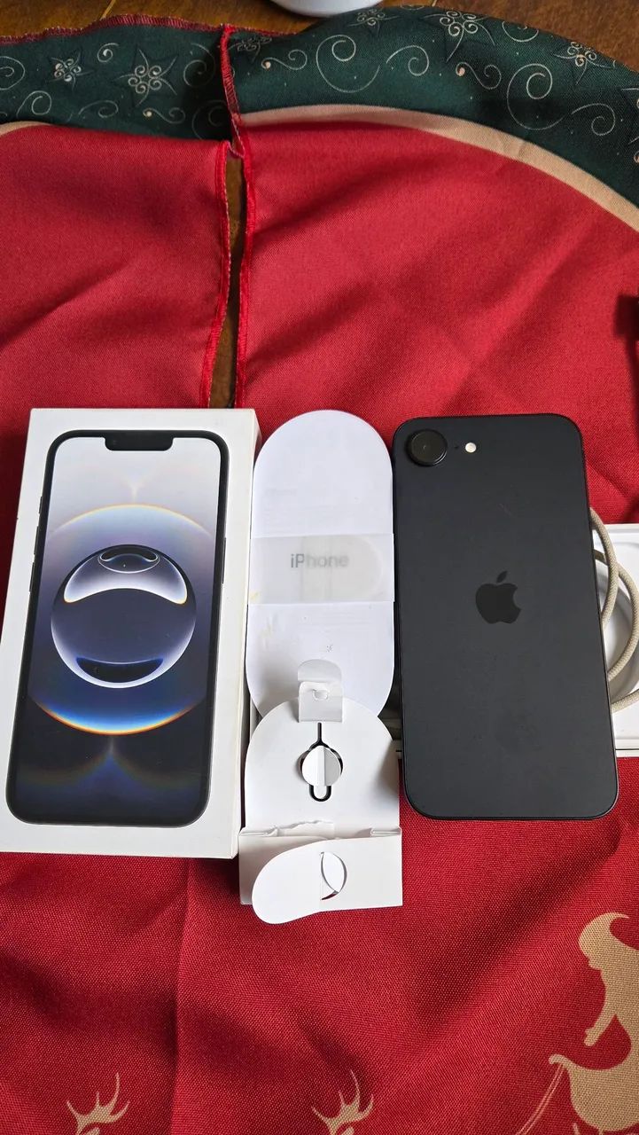 IPHONE 16e - Excelente estado.