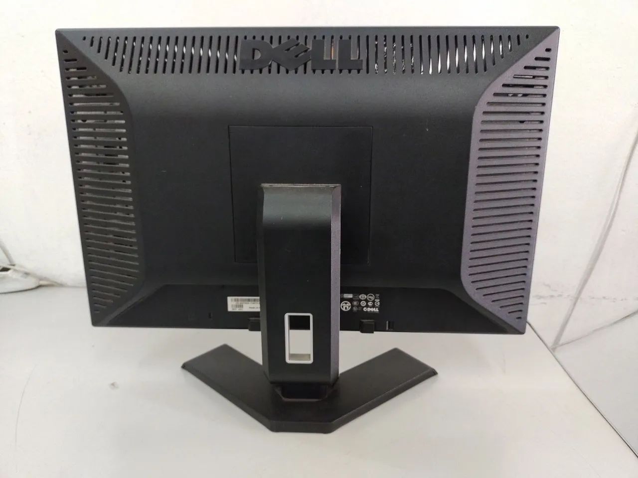 Monitor Dell E198WFPf não funciona  - Foto 2
