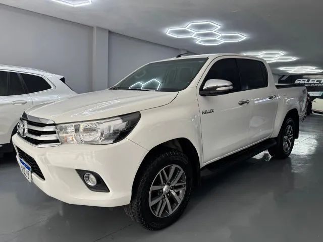 Toyota Hilux CD 4X4 2.8 DIESEL AUT. 2017