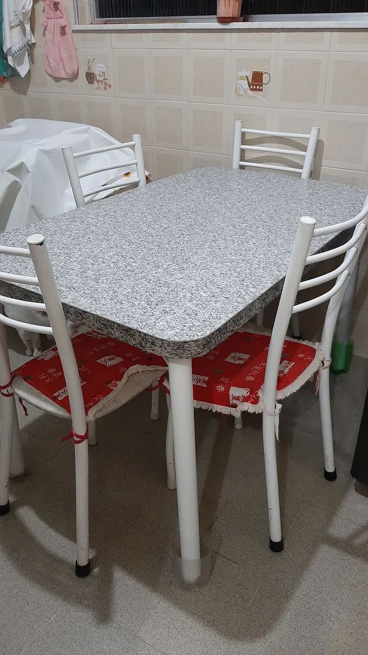 MESA DE COZINHA 
