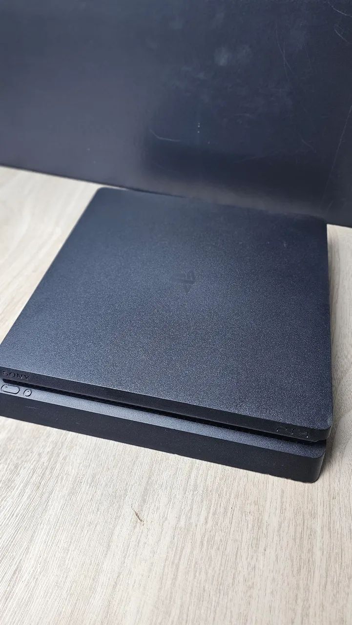 ps4 destravado com fifa 27 - Foto 3