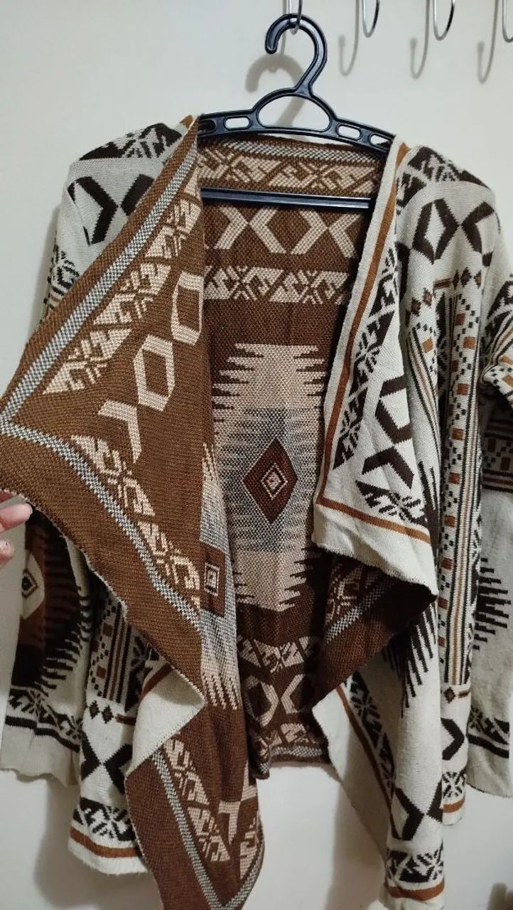 Poncho aberto estampado marrom tamanho M - Foto 3