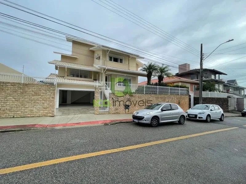 CASA DE ALTO PADRÃO PARA LOCAÇÃO!!!