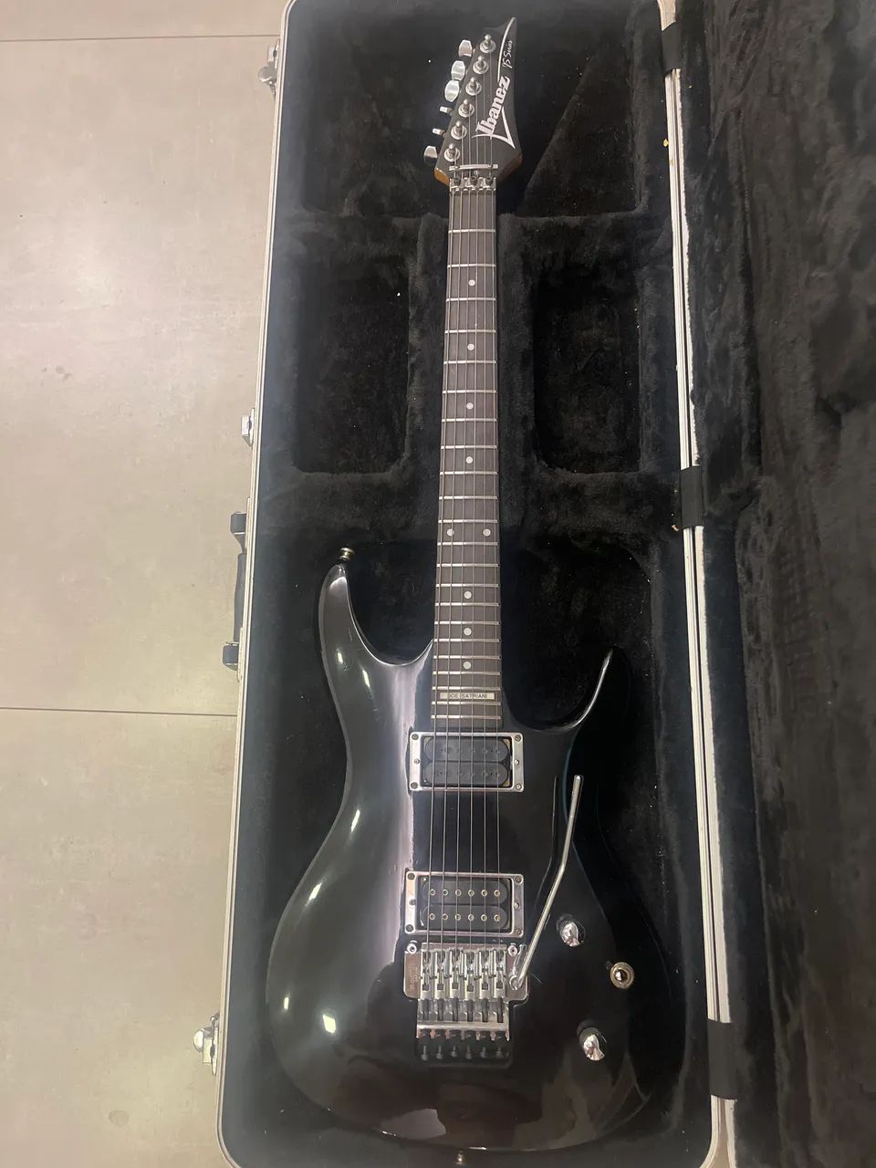 Ibanez js100 com peças da js1000
