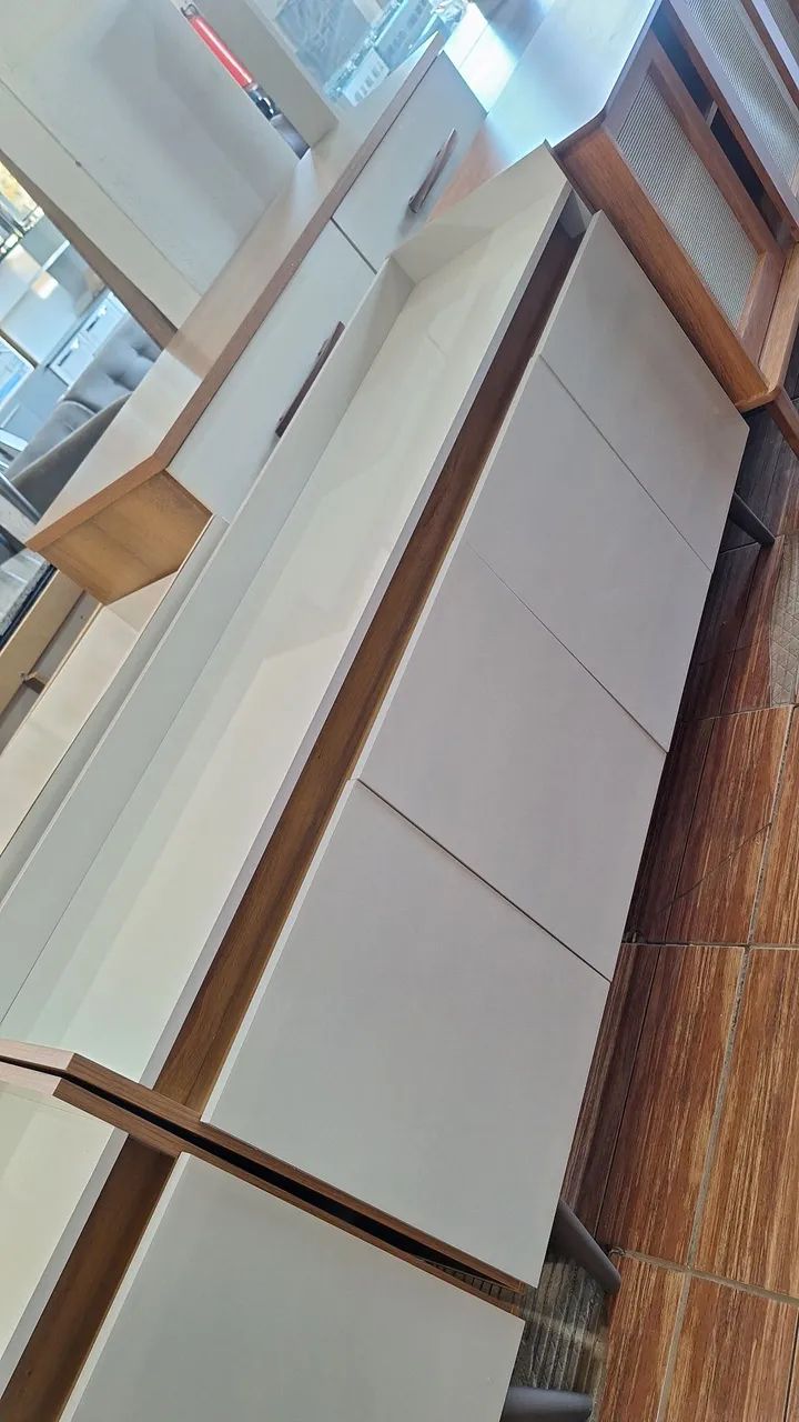 Buffet 4 portas novo