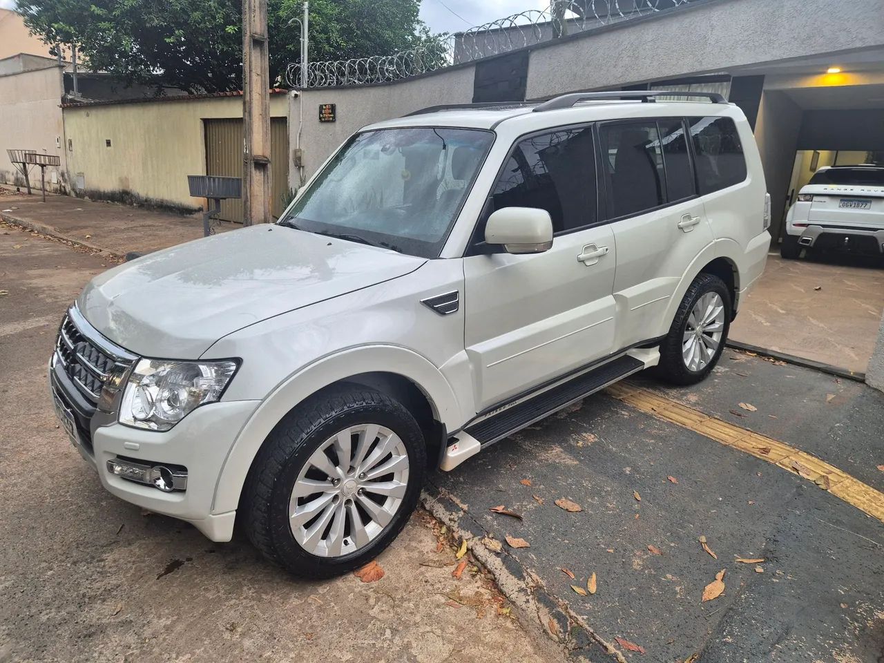 Mitsubishi Pajero Pajero HPE Full 3.8 V6 250cv 5p Aut. 2016
