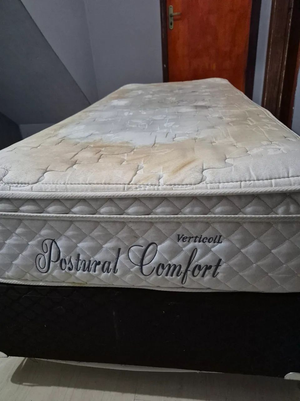 Cama e box de solteiro