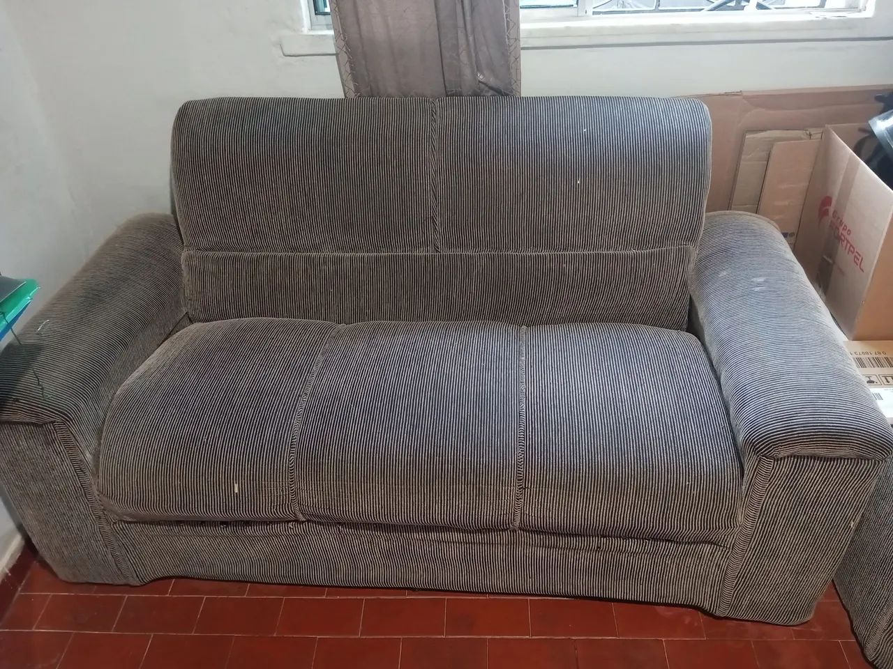 Vendo conjunto de sofás 3 e 2 lugares - Foto 4